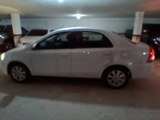 TOYOTA ETIOS 1.5 XLS SEDAN 16V FLEX 4P AUTOMÁTICO TOYOTA ETIOS 1.5 XLS SEDAN 16V FLEX 4P AUTOMÁTICO
